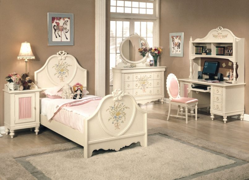 girls bedroom set with desk