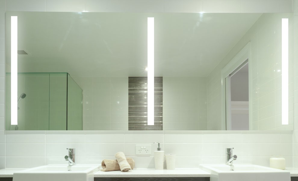 Fresca Santo 24 In W X 36 In H Frameless Single Bathroom Mirror