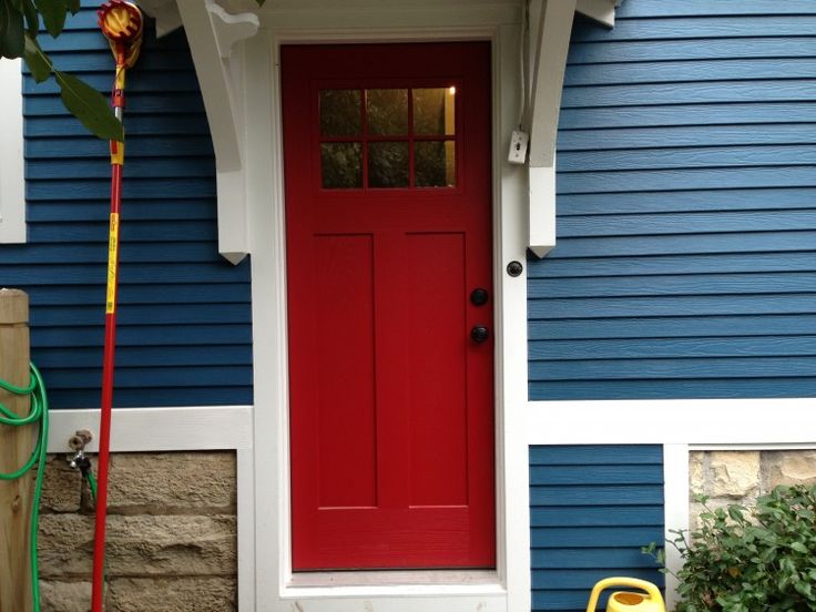 Home White Front Door Blue House White House With Blue Front