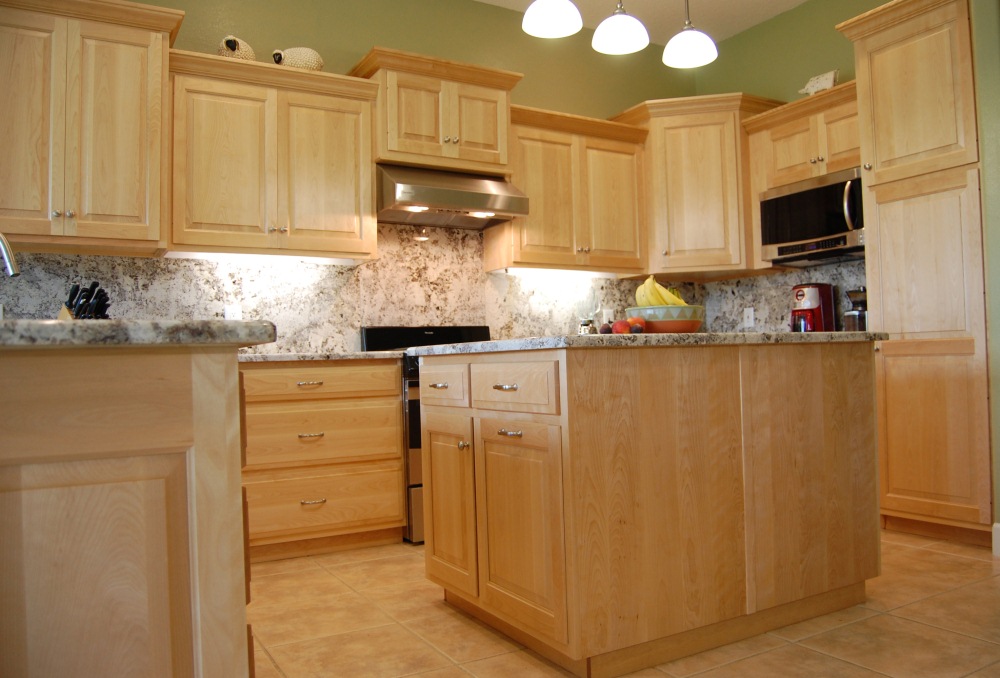 Kitchen Maple Kitchen Cabinets And Wall Color Amazing On Best