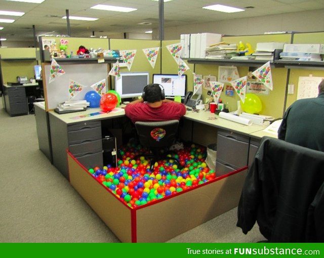 Office Office Cubicle Ideas Amazing On Pertaining To How Decorate A For Birthday Pinterest 12 Office Cubicle Ideas