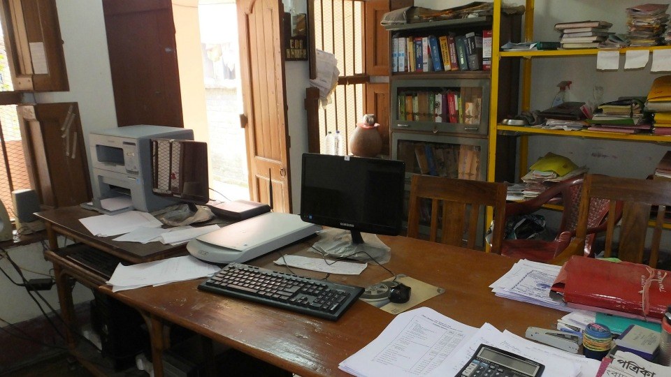 Office Office Desk Space Interesting On Inside 30 Enviously Cool