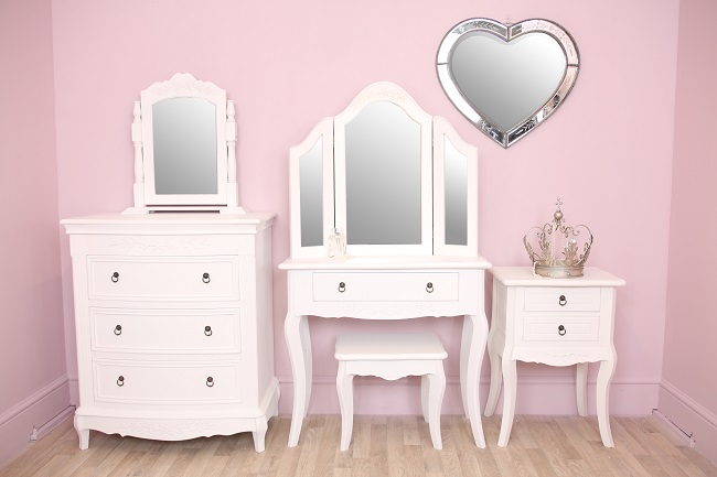 Furniture Vintage Chic Bedroom Furniture Remarkable On Regarding Vibe Shabby And Mirrors Homegirl London 17 Vintage Chic Bedroom Furniture