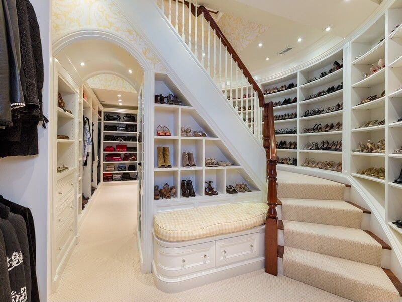 Bathroom Walk In Closet Women Imposing On Bathroom Throughout Best