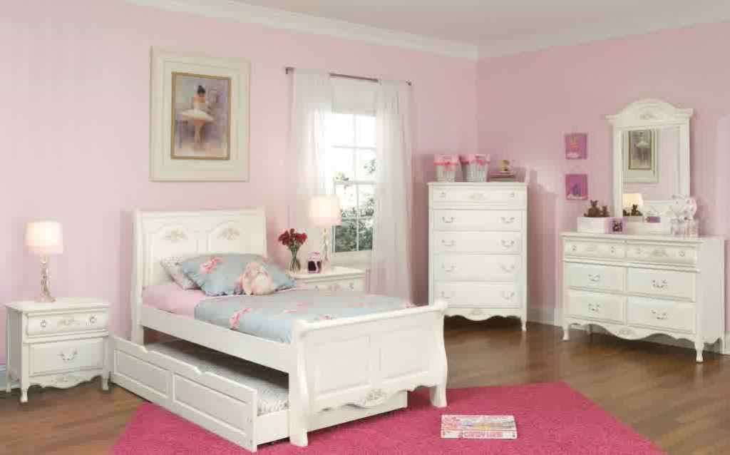 girls white wooden bed