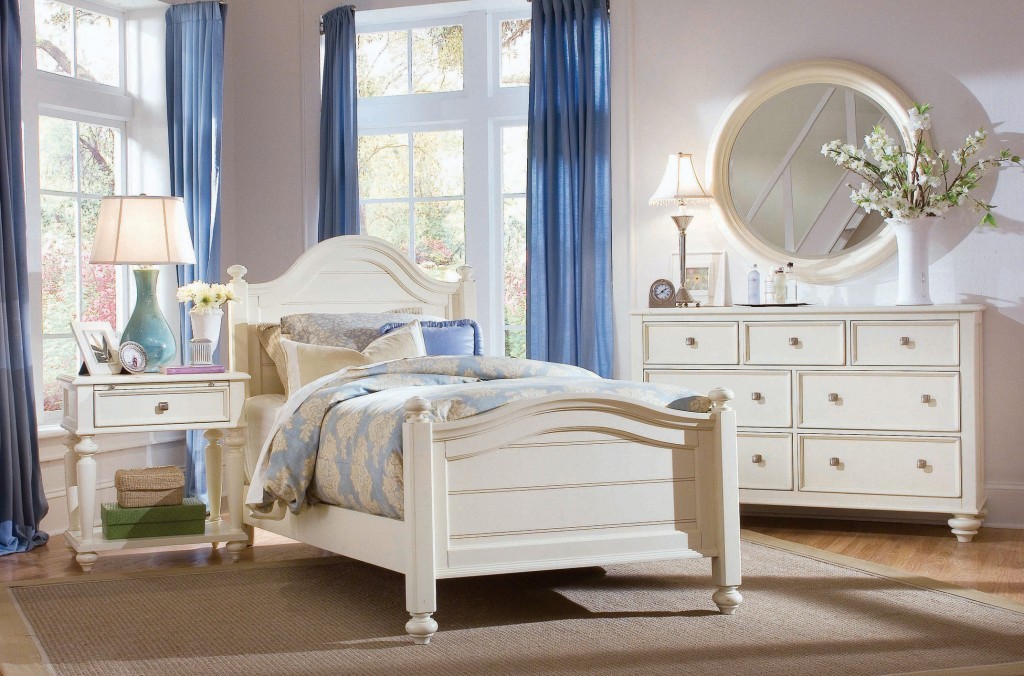 Furniture White Traditional Bedroom Furniture White